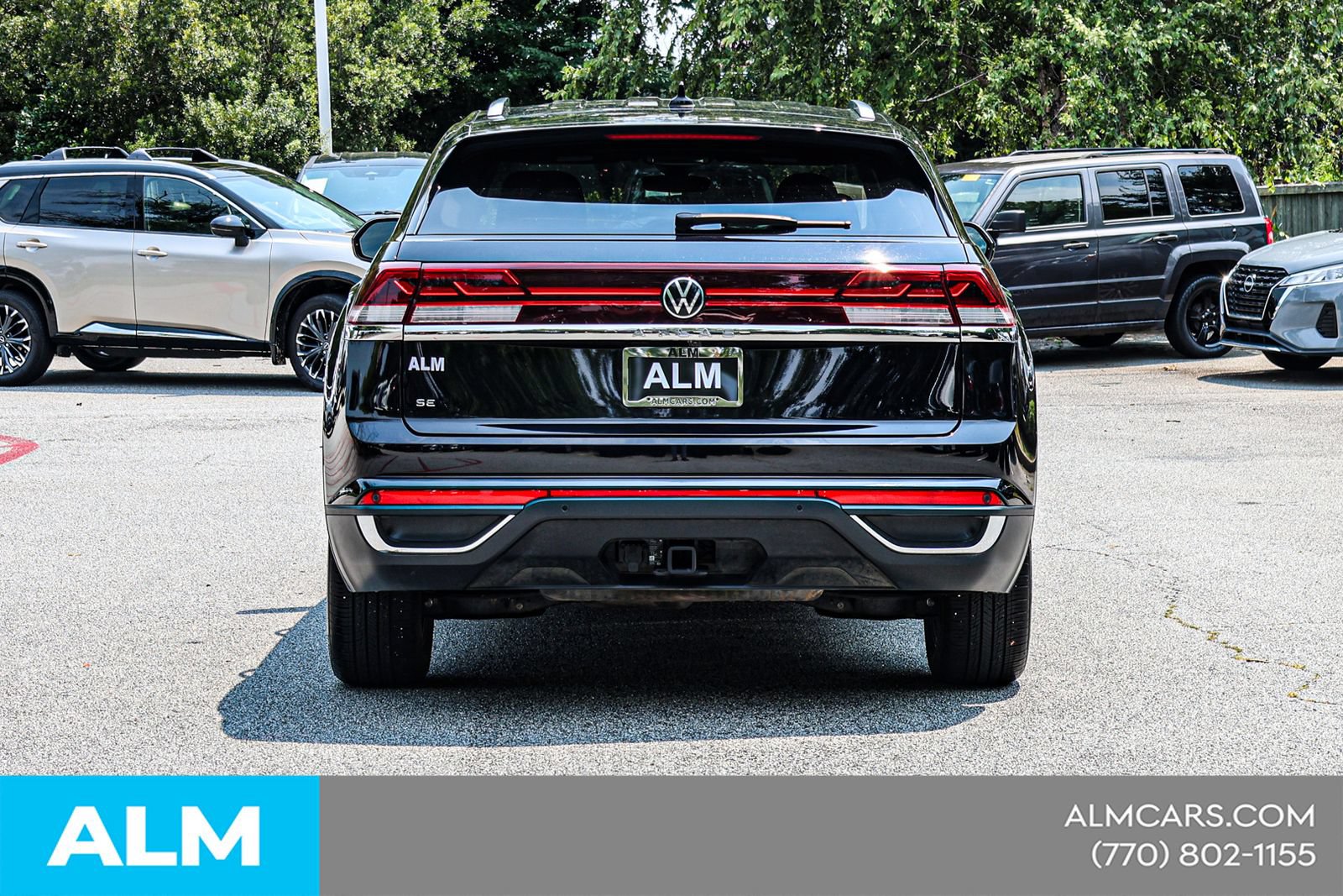 Used 2025 Volkswagen Atlas Cross Sport SE FWD image 12