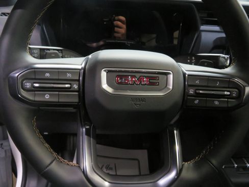 New 2026 GMC Terrain AT4 w/ Convenience Package III image 13