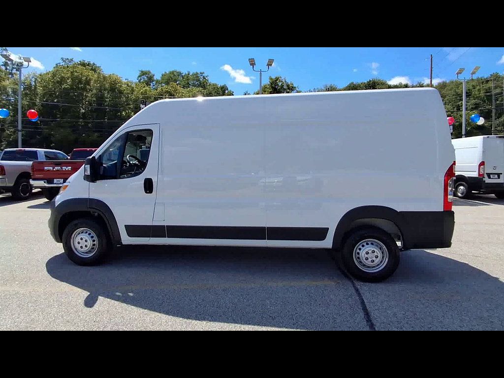 Used 2026 RAM ProMaster 2500 w/ Convenience Group FWD image 5