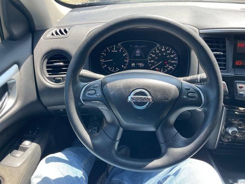 Used 2015 Nissan Pathfinder S FWD image 18