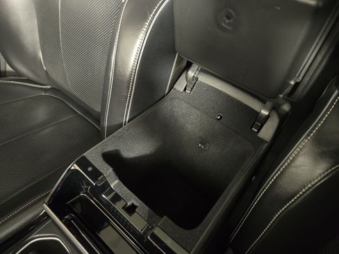 Certified 2023 Jeep Grand Cherokee L Overland w/ Luxury Tech Group IV image 33