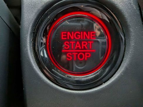 Used 2025 Honda HR-V Sport image 29