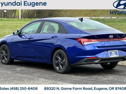 Used 2023 Hyundai Elantra SEL FWD image 6