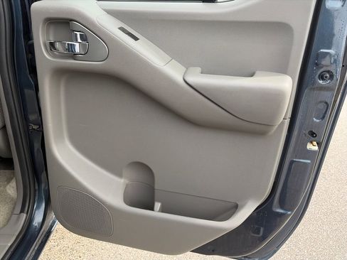 Used 2015 Nissan Frontier SV w/ SV Value Truck Package image 31