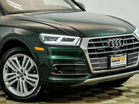 Used 2018 Audi Q5 Prestige w/ Prestige Package image 2