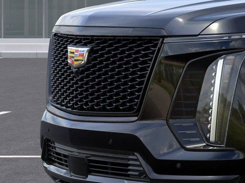 Used 2026 Cadillac Escalade Platinum Sport w/ LPO, ONYX Package AWD/4WD image 13