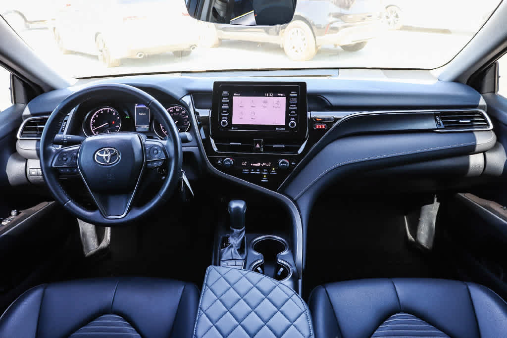 Used 2024 Toyota Camry SE FWD image 12