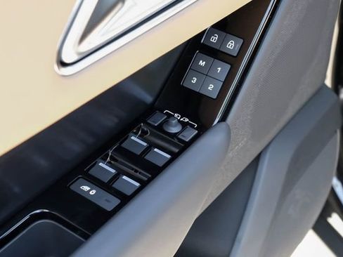 New 2026 Land Rover Range Rover Velar Autobiography AWD/4WD image 48