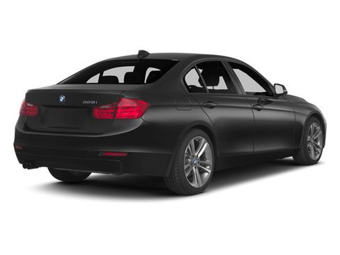 Used 2013 BMW 328i xDrive Sedan image 2