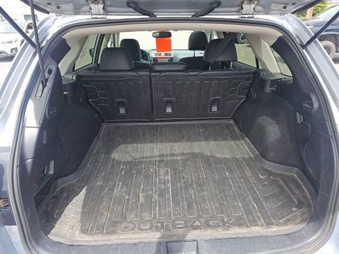 Used 2016 Subaru Outback 3.6R Limited AWD/4WD image 10