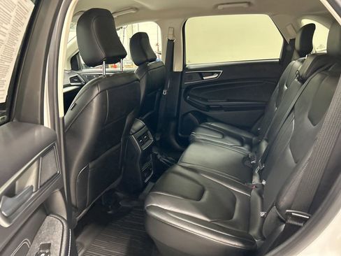 Certified 2022 Ford Edge Titanium image 29