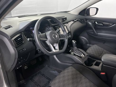 Used 2020 Nissan Rogue Sport SV AWD/4WD image 9