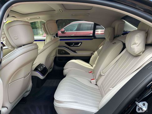 Certified 2023 Mercedes-Benz S 580 4MATIC Sedan image 9