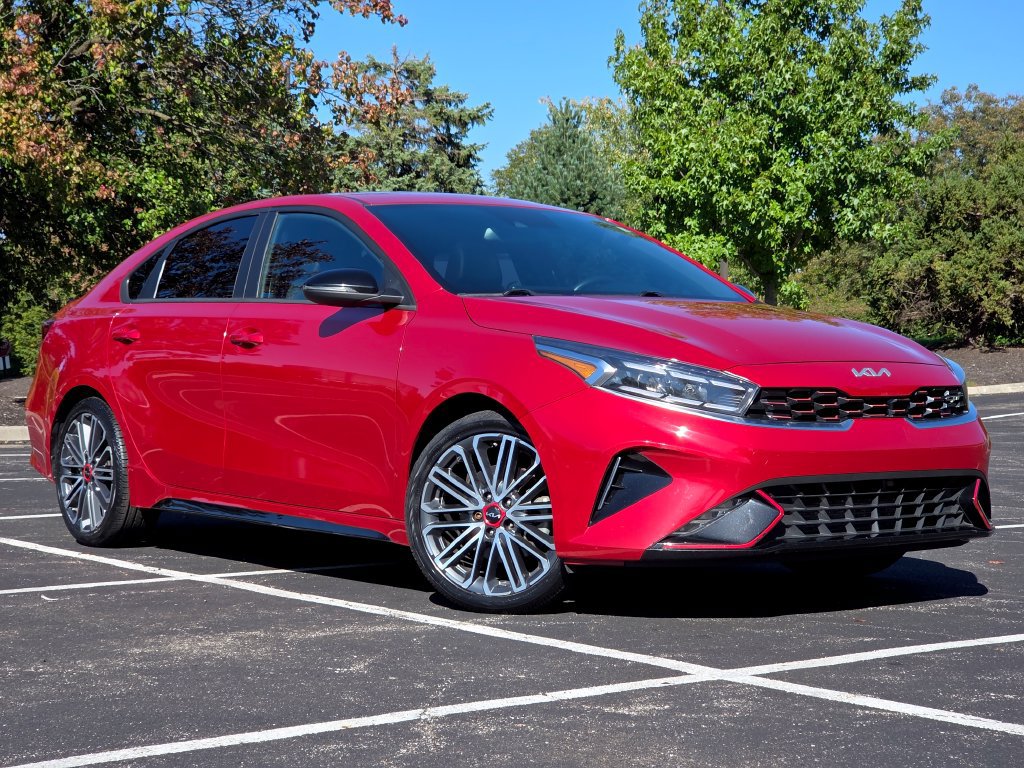 Used 2022 Kia Forte GT FWD image 3