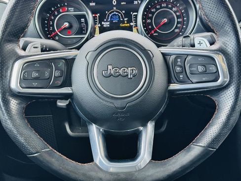 Used 2021 Jeep Wrangler Unlimited Rubicon w/ Trailer Tow Package image 16