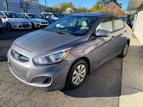 Used 2015 Hyundai Accent GLS w/ Option Group 02 image 6