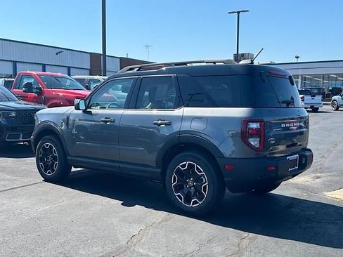 Used 2025 Ford Bronco Sport Outer Banks image 4