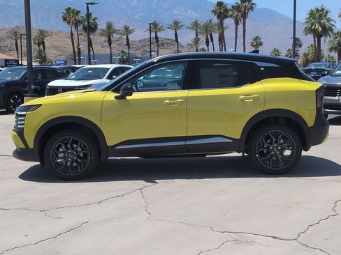 New 2026 Nissan Kicks SR FWD image 3