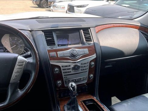 Used 2018 INFINITI QX80 2WD w/ Driver Assistance Package image 8