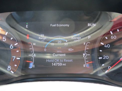 Used 2025 Jeep Compass Trailhawk w/ Trailhawk Convenience Group AWD/4WD image 13