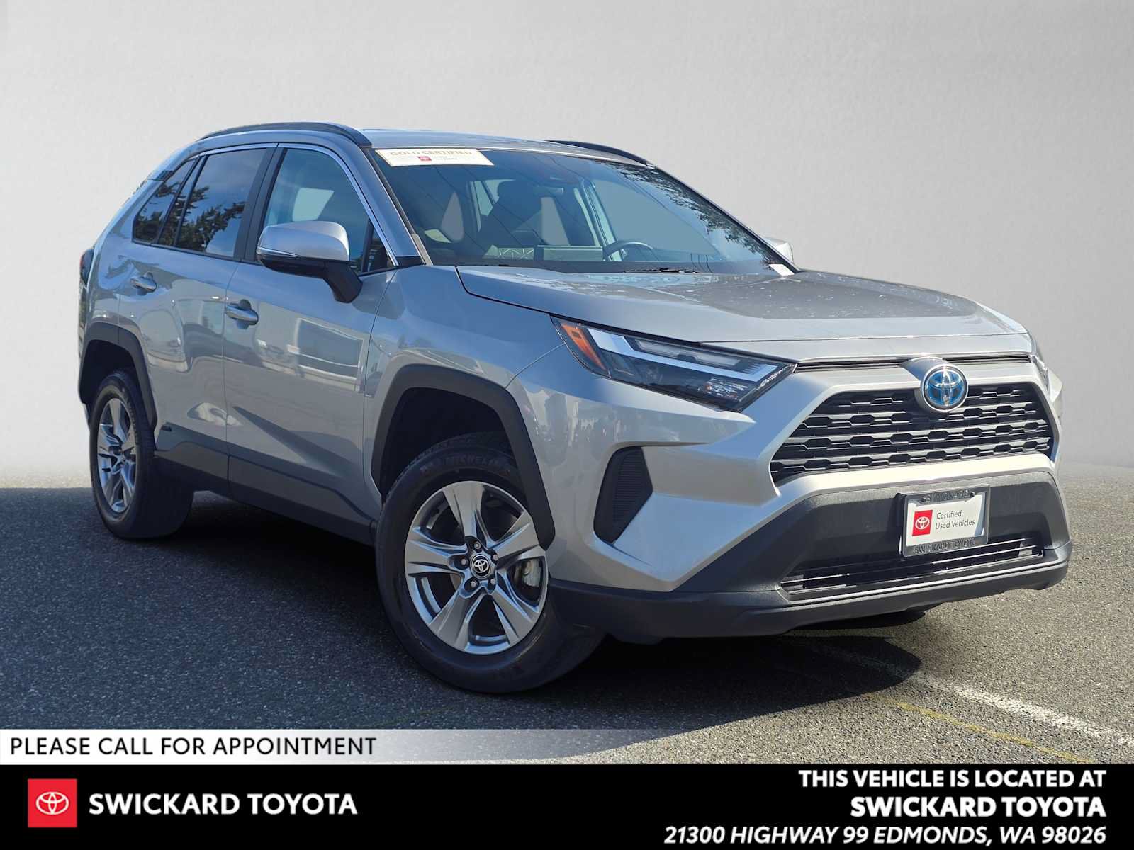 Certified 2022 Toyota RAV4 XLE AWD/4WD image 1