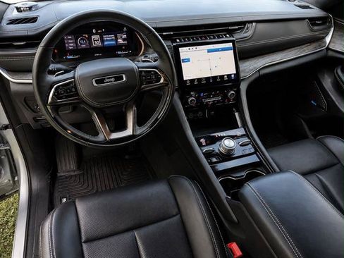 Used 2023 Jeep Grand Cherokee L Overland w/ Advanced Protech Group III AWD/4WD image 14
