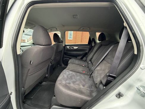 Used 2016 Nissan Rogue SV image 13