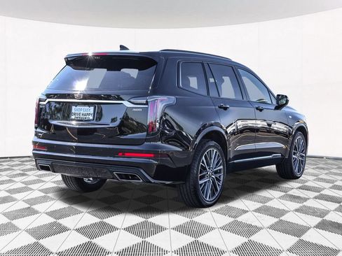 Used 2023 Cadillac XT6 Sport w/ Technology Package AWD/4WD image 14