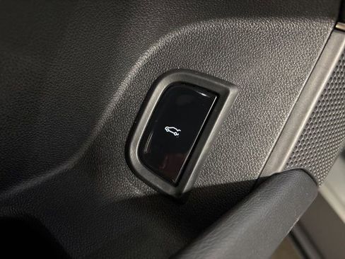 Used 2024 Cadillac Lyriq Sport w/ LPO, Floor Liner Package AWD/4WD image 11