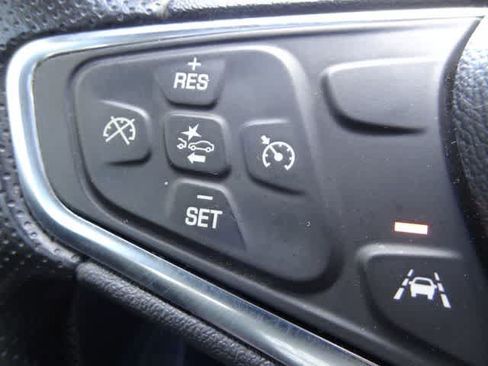 Used 2023 Chevrolet Malibu LT FWD image 17