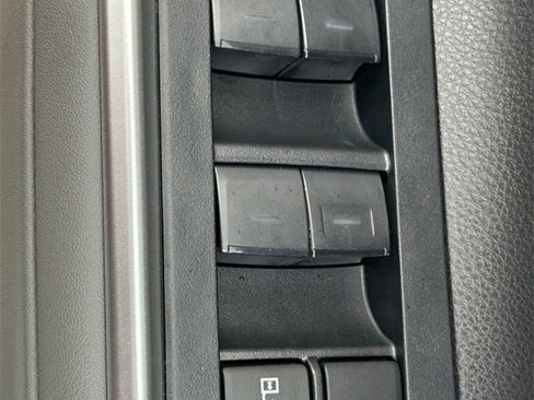 Used 2024 Toyota Highlander LE image 26