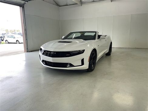 Certified 2023 Chevrolet Camaro LT w/ RS Package image 15