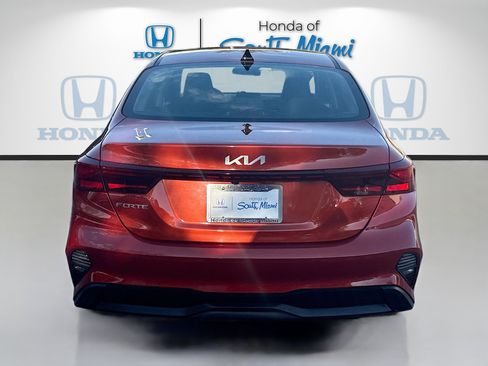 Used 2023 Kia Forte LXS w/ LXS Technology Package image 6