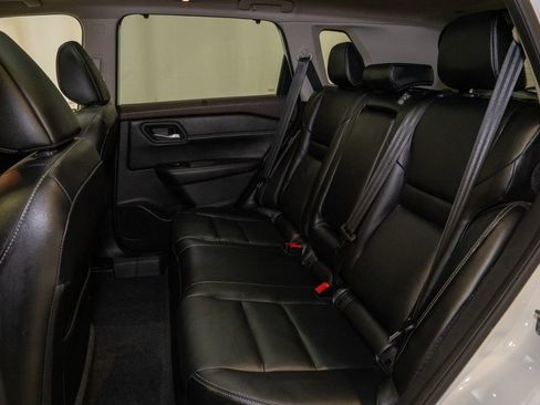 Used 2022 Nissan Rogue SL w/ SL Premium Package image 9