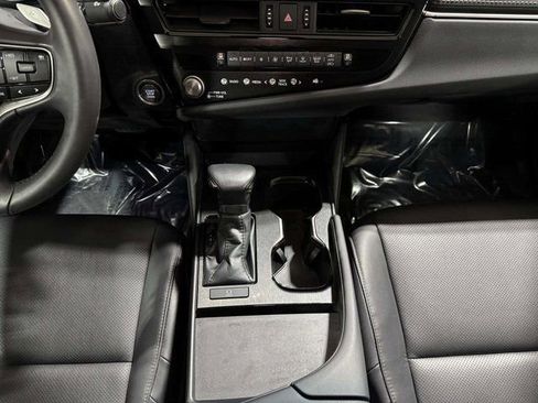 Used 2023 Lexus ES 350 image 21