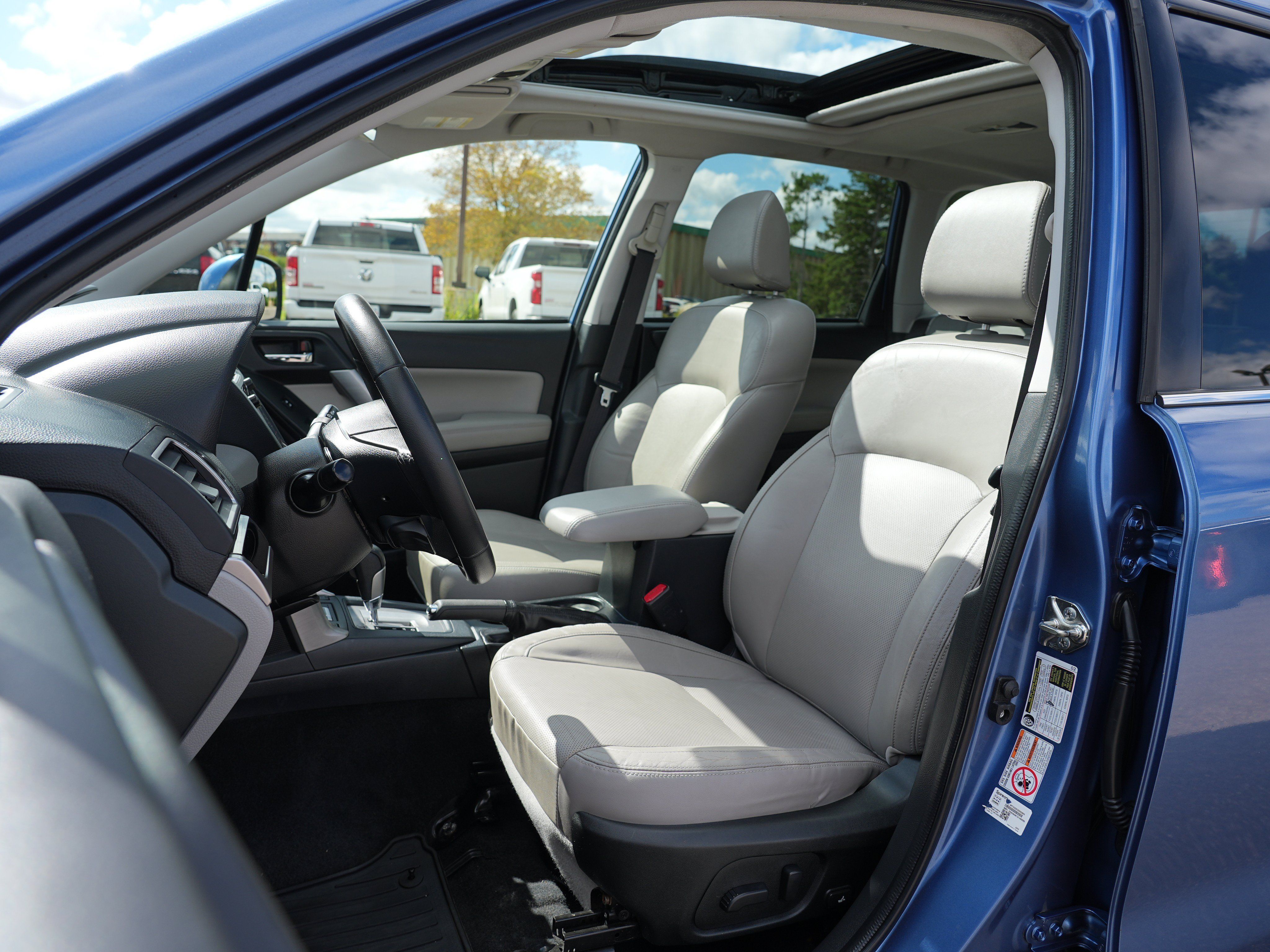 Used 2018 Subaru Forester 2.5i Limited AWD/4WD image 12