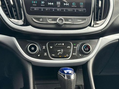 Used 2017 Chevrolet Volt LT w/ Comfort Package image 14