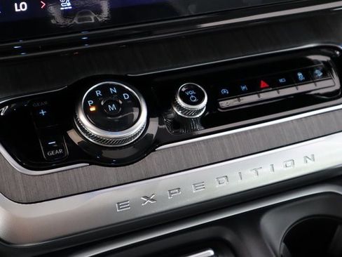 New 2025 Ford Expedition Max Platinum w/ Platinum Ultimate Package image 27