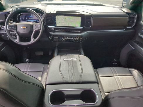 Used 2024 Chevrolet Silverado 2500 High Country w/ High Country Premium Package AWD/4WD image 30