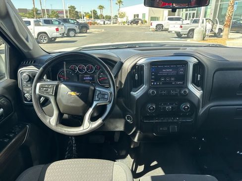 Used 2021 Chevrolet Silverado 1500 LT AWD/4WD image 18