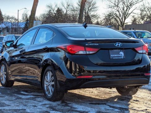 Used 2015 Hyundai Elantra SE w/ Option Group 03 image 7