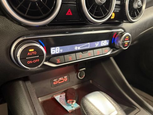 Used 2021 Nissan Sentra SV FWD image 29