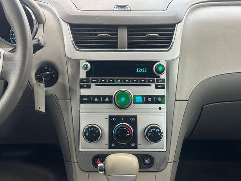 Used 2010 Chevrolet Malibu LS image 17