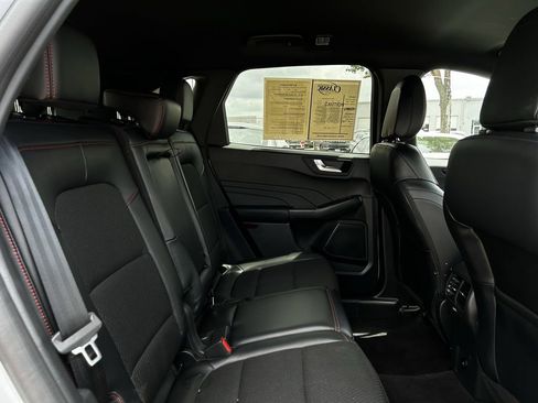 Used 2026 Ford Escape ST-Line AWD/4WD image 30