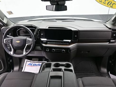 Used 2022 Chevrolet Silverado 1500 LT w/ Z71 Off-Road Package AWD/4WD image 30