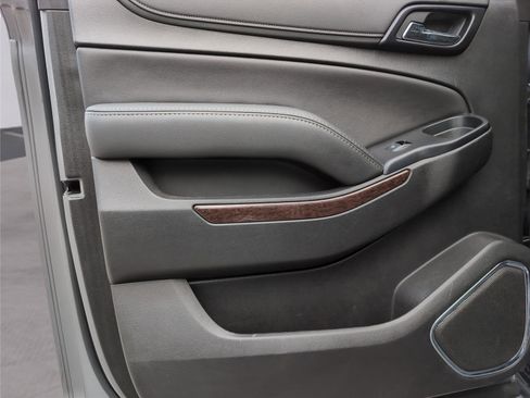 Used 2019 GMC Yukon XL SLT w/ Open Road Package image 30