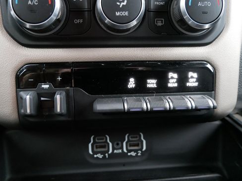 Used 2021 RAM 1500 Laramie image 22