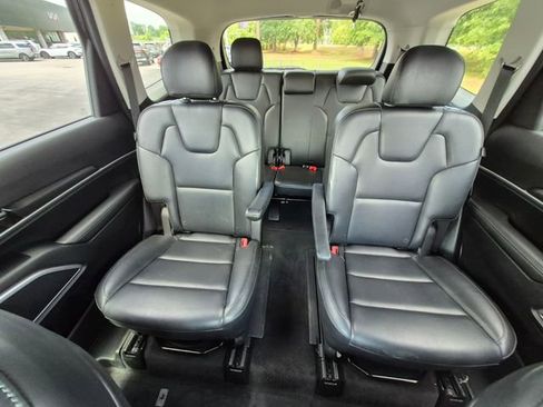 Used 2025 Kia Telluride S AWD/4WD image 13