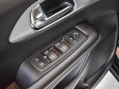 New 2026 Chrysler Pacifica Limited w/ S Appearance Package FWD image 15