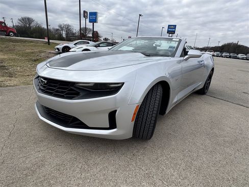 Used 2019 Chevrolet Camaro LT image 12